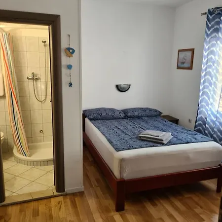 Apartman Sophie - 67M2- Grill - Garden Jadranovo Exterior photo