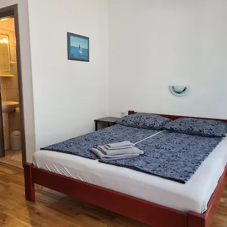 Apartman Sophie - 67M2- Grill - Garden Jadranovo Exterior photo